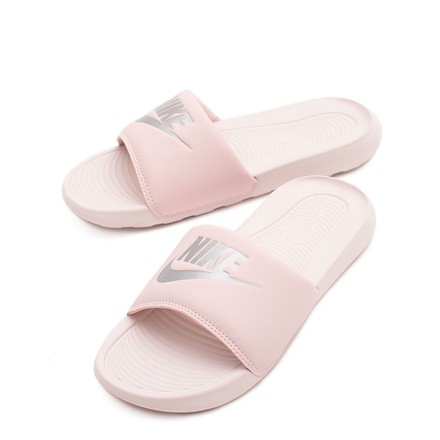 Шлепанцы женские Nike Victori One
