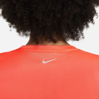 Футболка женская Nike Miler Top Short Sleeve