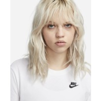 Футболка женская Nike Sportswear