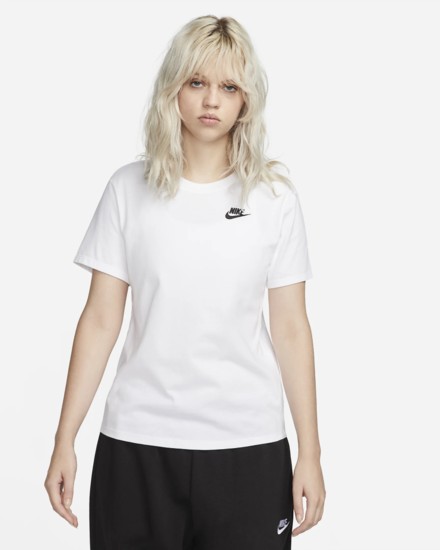 Футболка женская Nike Sportswear