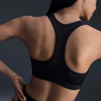 Nike Swoosh Medium Support