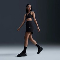 Nike Swoosh Medium Support
