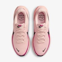 Nike Revolution 8