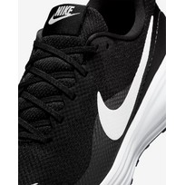 Nike Revolution 8