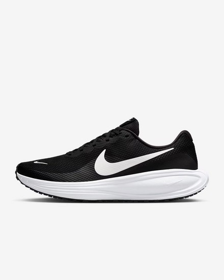Nike Revolution 8
