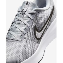 Nike Run Defy