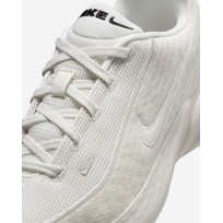 Nike Uplift SC
