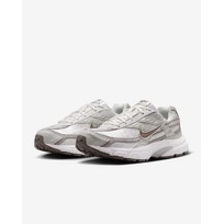 Nike Initiator