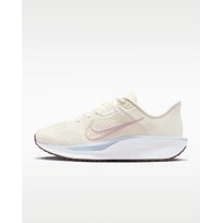 Nike Quest 6