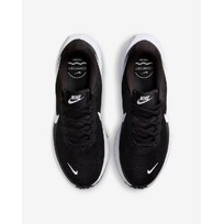 Nike Revolution 8