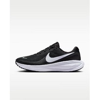Nike Revolution 8