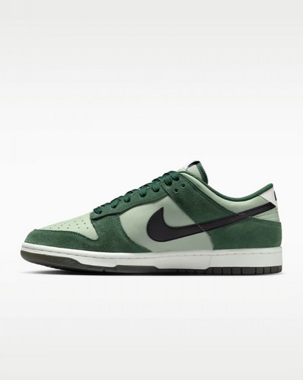 Nike Dunk Low Retro SE
