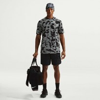 Nike Hyverse Men's Dri-FIT UV Training T-Shirt