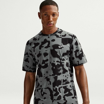 Nike Hyverse Men's Dri-FIT UV Training T-Shirt