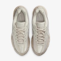 Nike Initiator
