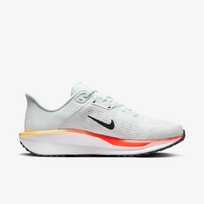 Nike Quest 6
