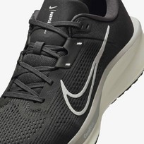 NIKE QUEST 6