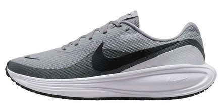 Nike Revolution 8