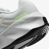 Nike Metro Tek