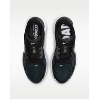 Nike Structure Plus