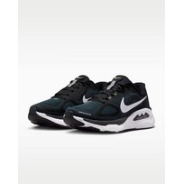 Nike Structure Plus